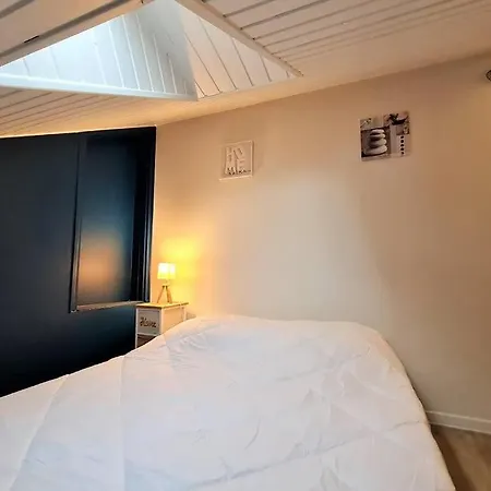 Le Petit Eiffel, Au Calme Dans Une Cour - Sr Loc Lejlighed Dijon